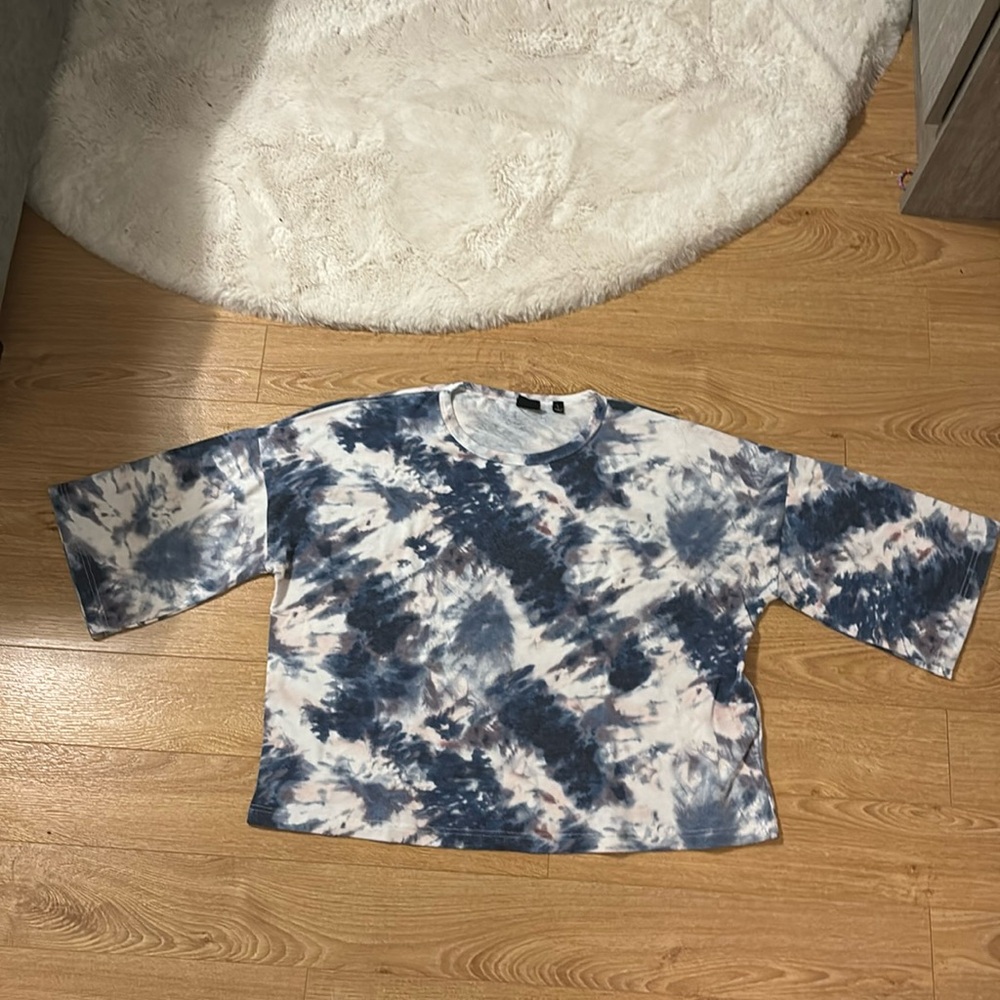 Gorgeous tie dye top - Large